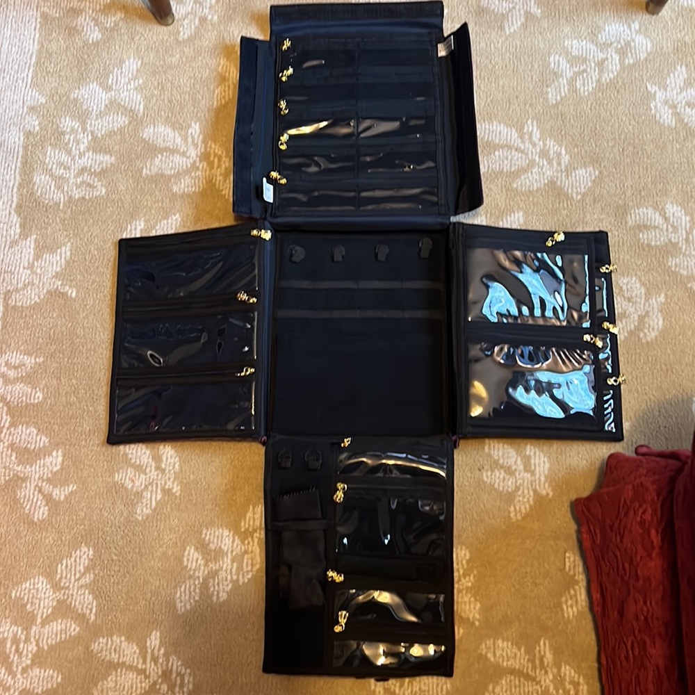 Jewelry Case - Storage Case - Picture 2 of 11